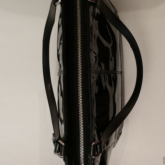 Coach Carrie Park Signature Patent Leather Tote F23979 - Picture 6 of 13